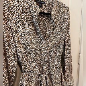 Banana Republic Animal print blouse / top